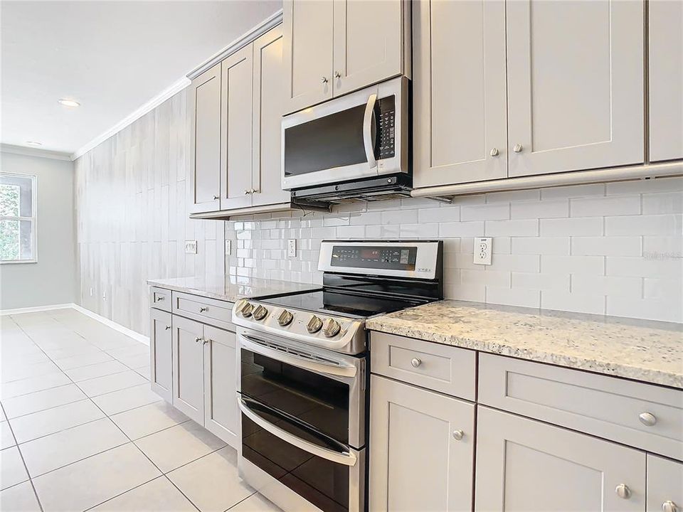 For Sale: $429,000 (3 beds, 2 baths, 1816 Square Feet)