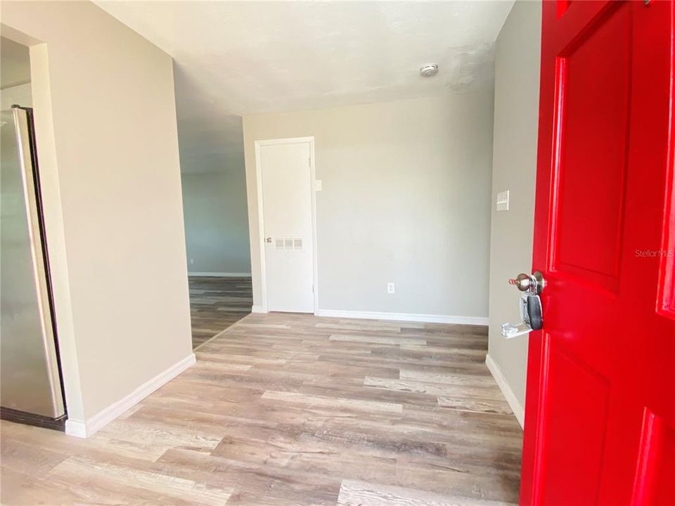 For Sale: $340,000 (3 beds, 2 baths, 1529 Square Feet)