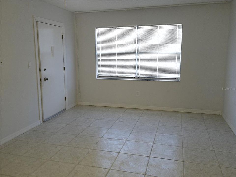 For Rent: $1,500 (2 beds, 2 baths, 919 Square Feet)