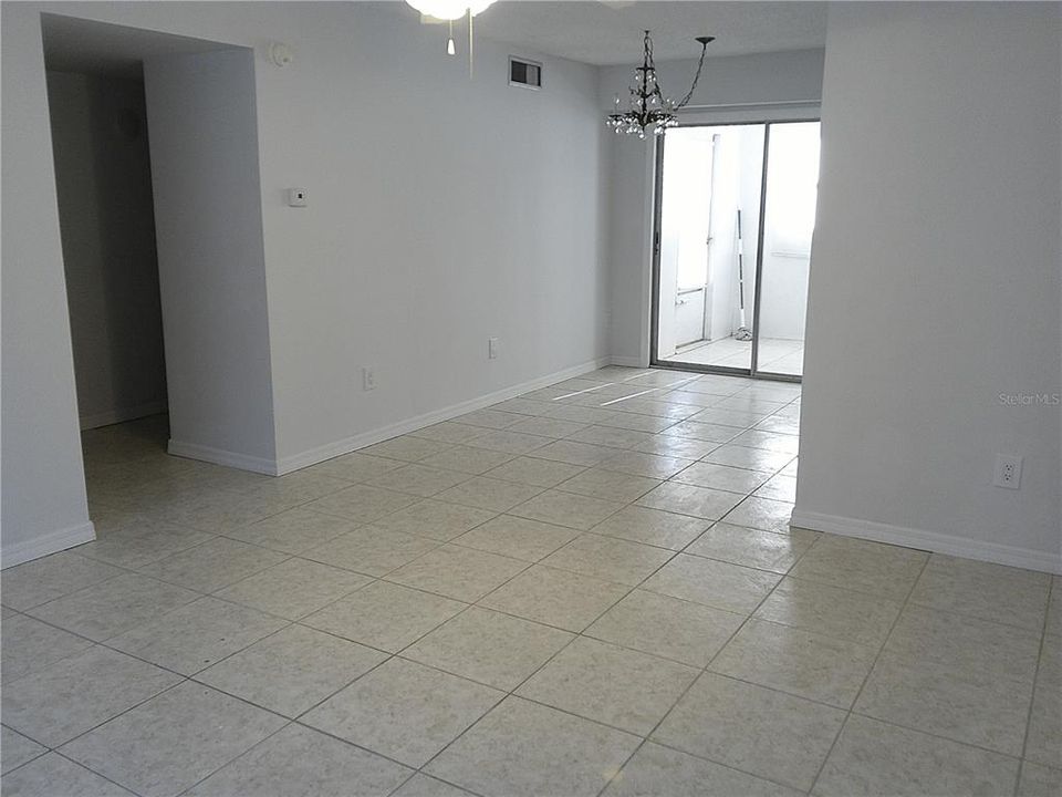 For Rent: $1,500 (2 beds, 2 baths, 919 Square Feet)