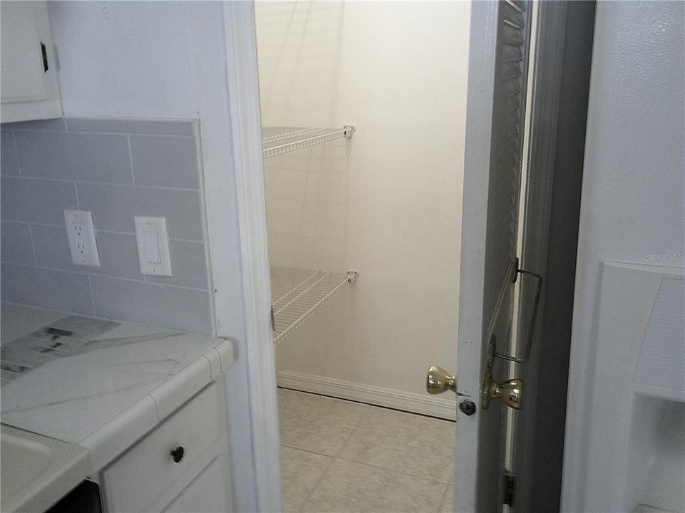 For Rent: $1,500 (2 beds, 2 baths, 919 Square Feet)