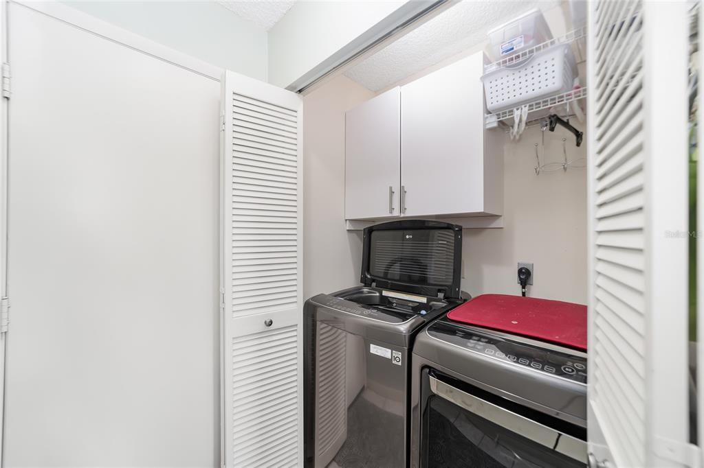 Active With Contract: $218,900 (2 beds, 2 baths, 1748 Square Feet)