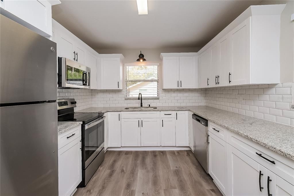 Active With Contract: $2,405 (3 beds, 2 baths, 1232 Square Feet)