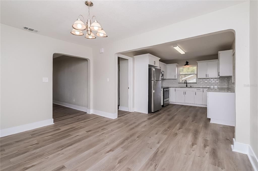 Active With Contract: $2,405 (3 beds, 2 baths, 1232 Square Feet)