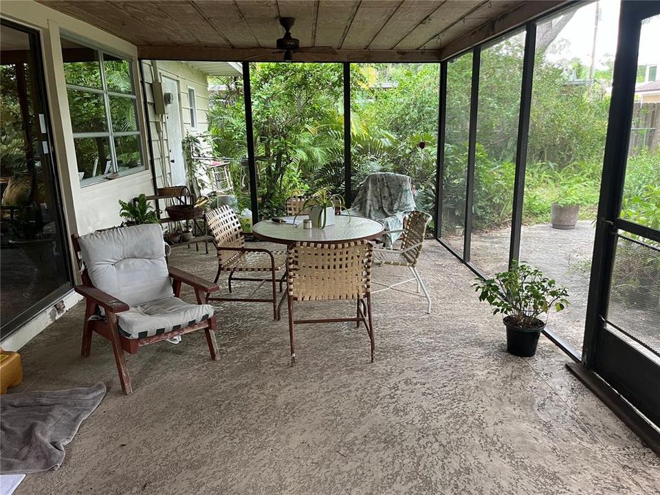 Large Private Screened Porch