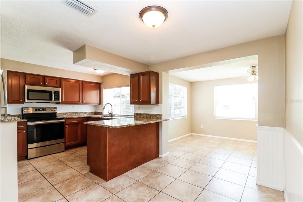 For Rent: $1,835 (3 beds, 2 baths, 1392 Square Feet)