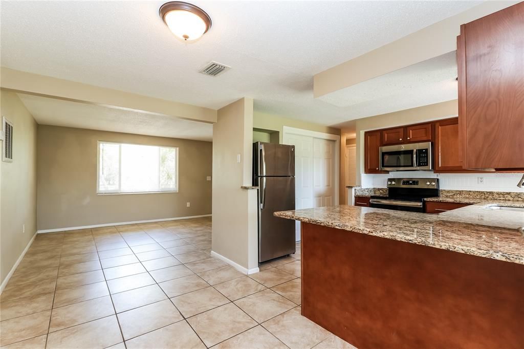 For Rent: $1,835 (3 beds, 2 baths, 1392 Square Feet)