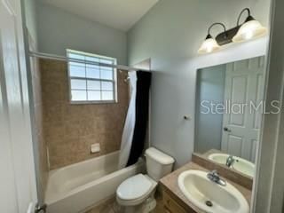 For Rent: $1,900 (4 beds, 2 baths, 1778 Square Feet)