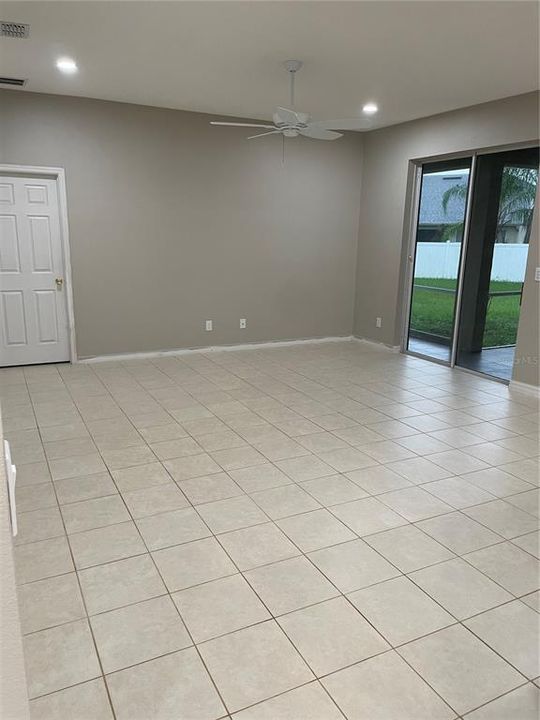 For Rent: $2,350 (4 beds, 3 baths, 2436 Square Feet)