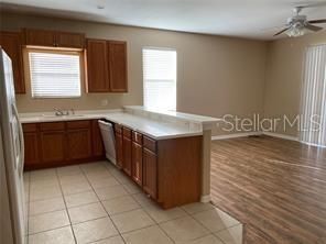 For Rent: $2,275 (3 beds, 2 baths, 1702 Square Feet)