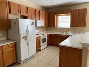 For Rent: $2,275 (3 beds, 2 baths, 1702 Square Feet)