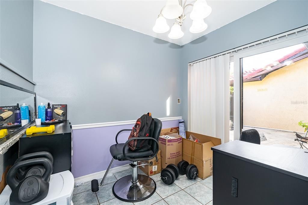 For Sale: $200,000 (2 beds, 2 baths, 1038 Square Feet)