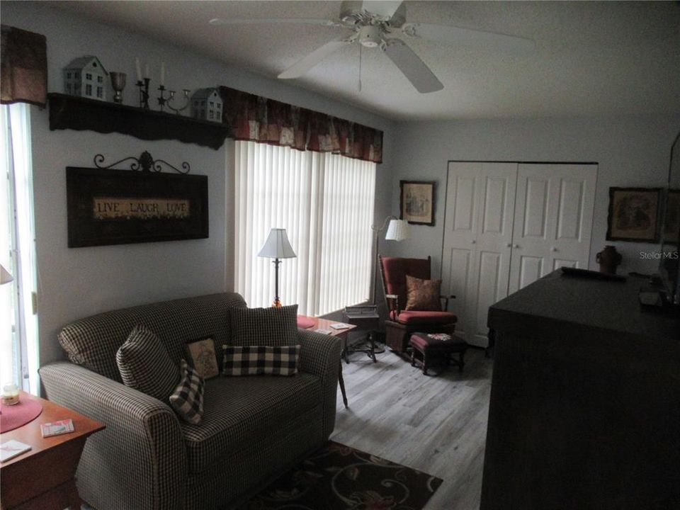 For Rent: $1,900 (2 beds, 2 baths, 1400 Square Feet)