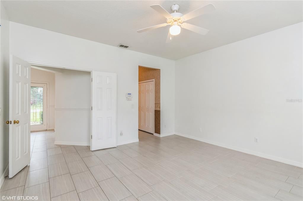 For Rent: $2,700 (3 beds, 2 baths, 1881 Square Feet)