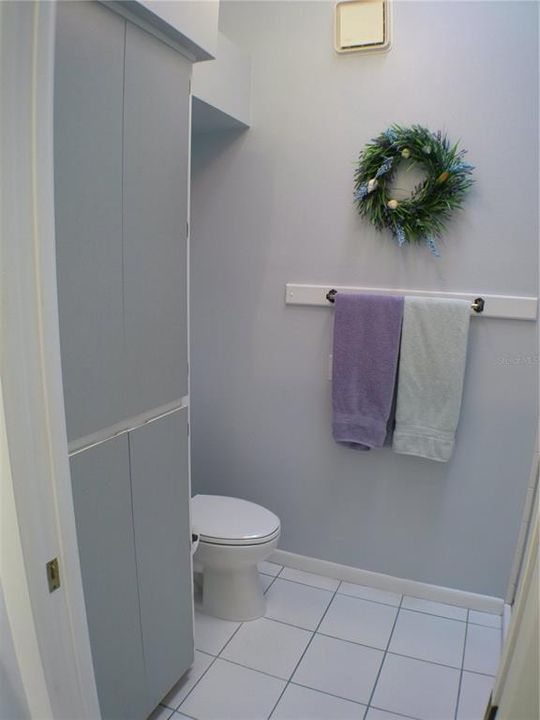 Primary bath - linen closet