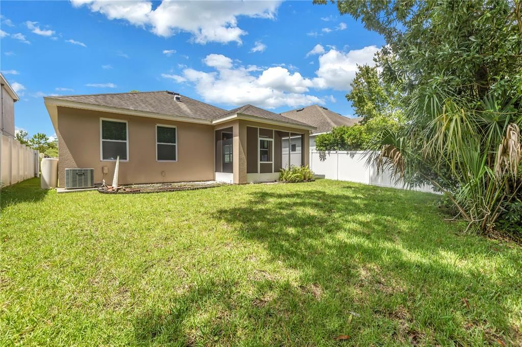 For Sale: $495,000 (3 beds, 2 baths, 1570 Square Feet)