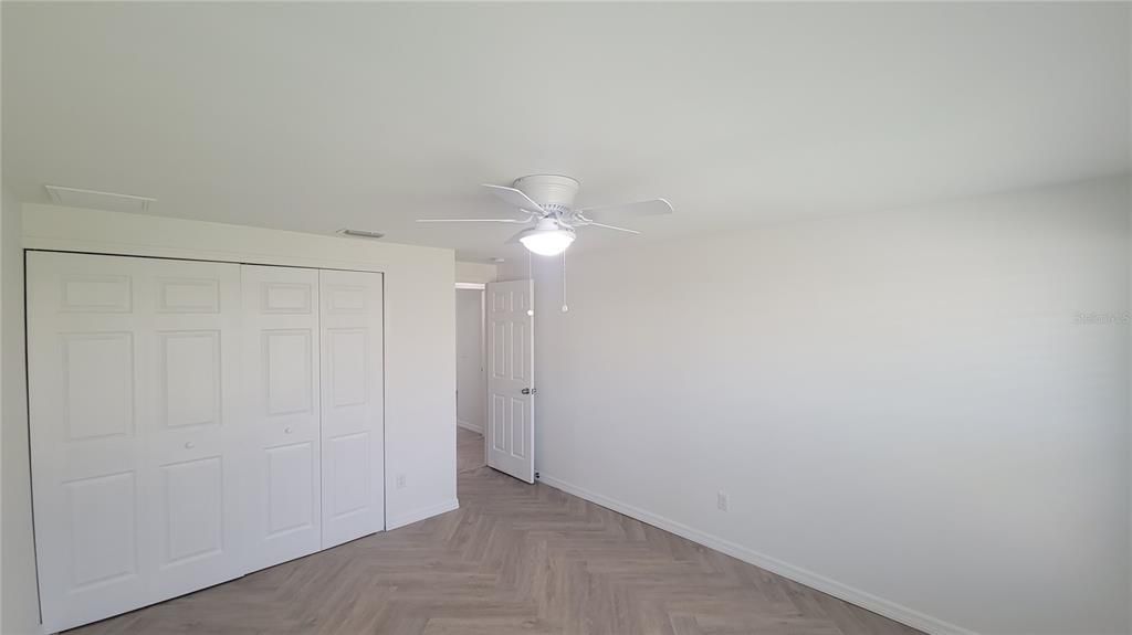 For Rent: $1,900 (3 beds, 1 baths, 1089 Square Feet)