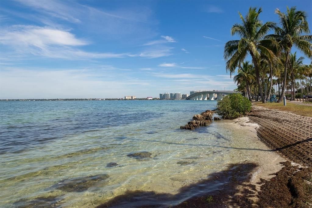 For Sale: $3,895,000 (4 beds, 2 baths, 3257 Square Feet)