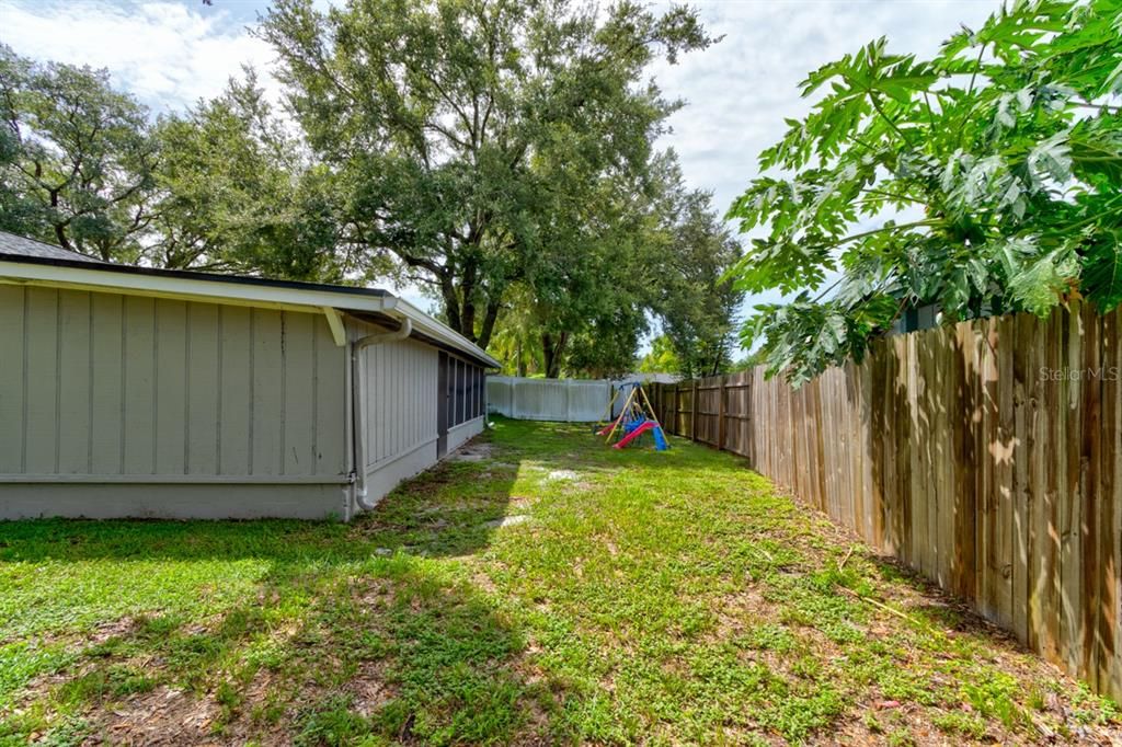 For Sale: $395,000 (3 beds, 2 baths, 1328 Square Feet)