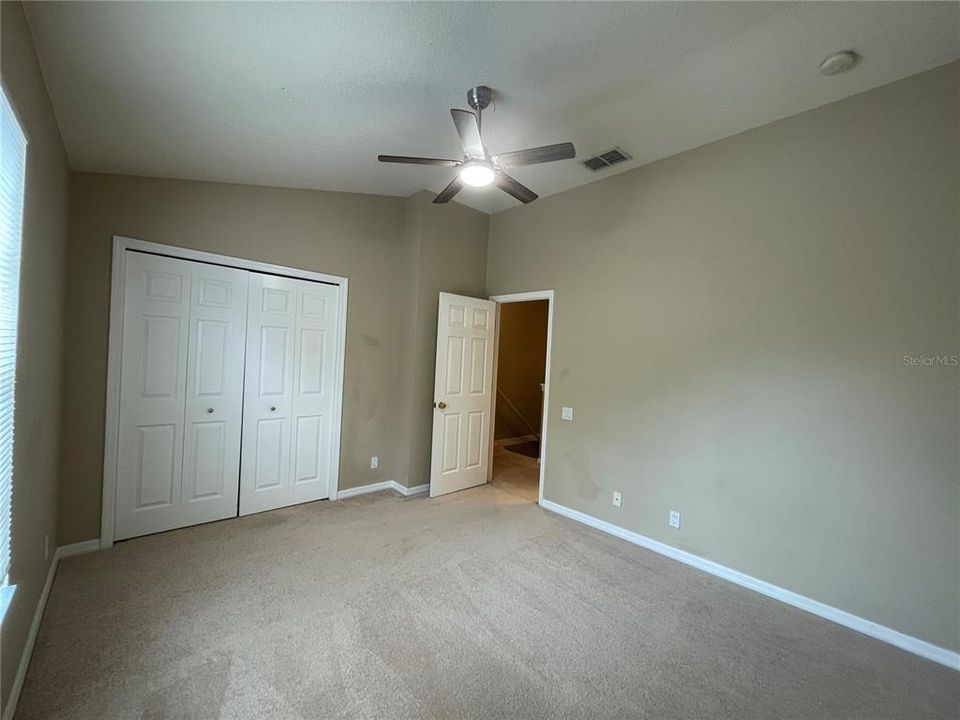 Active With Contract: $1,900 (2 beds, 2 baths, 1240 Square Feet)