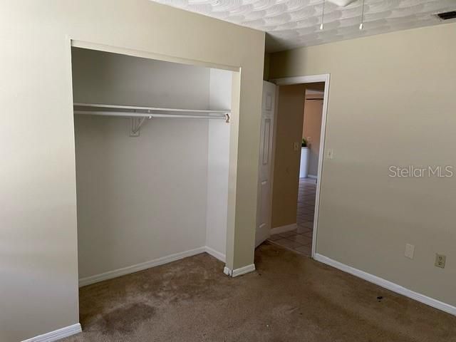 Active With Contract: $1,450 (2 beds, 2 baths, 909 Square Feet)