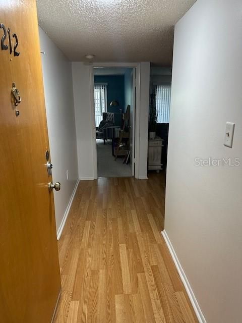 For Rent: $1,950 (3 beds, 2 baths, 1385 Square Feet)