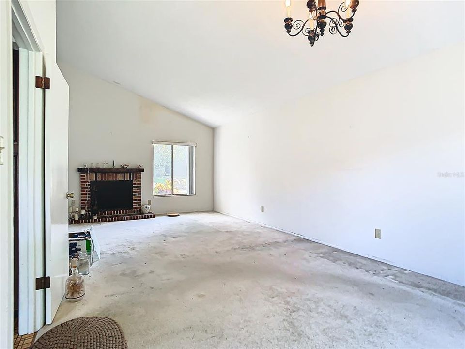 Another view of the dining room.