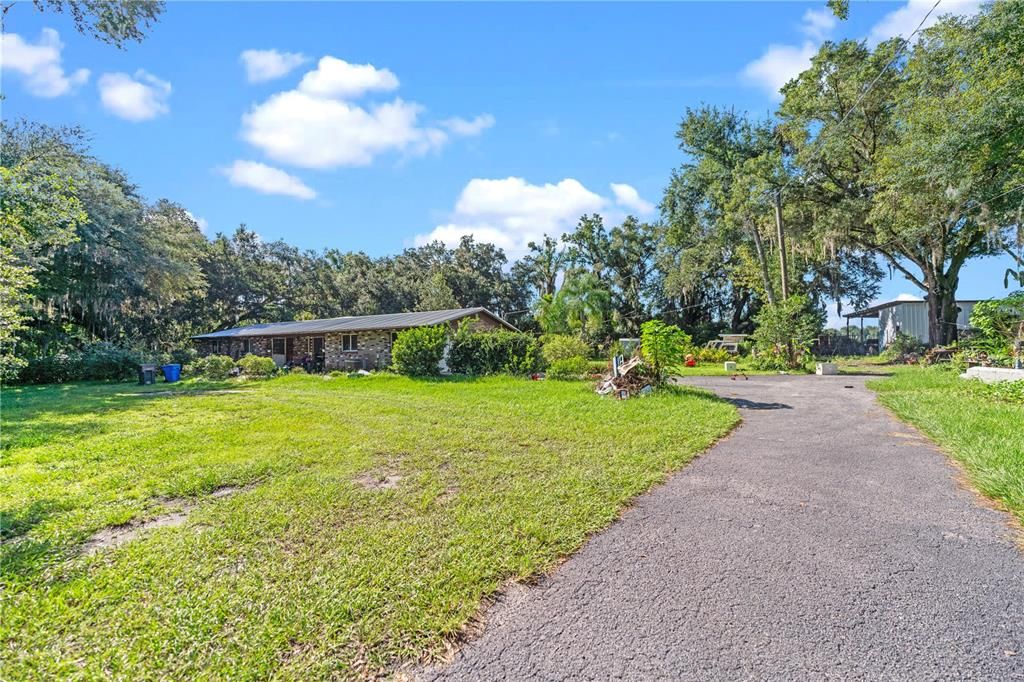 For Sale: $999,900 (3 beds, 2 baths, 1408 Square Feet)