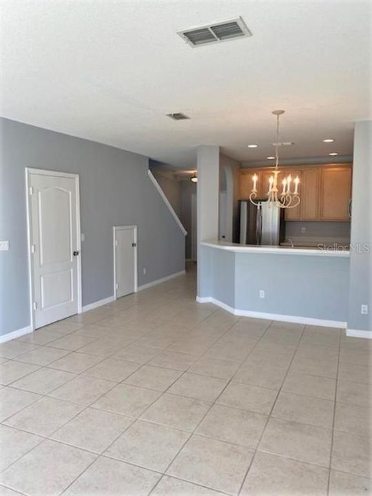 For Rent: $2,150 (2 beds, 2 baths, 1472 Square Feet)