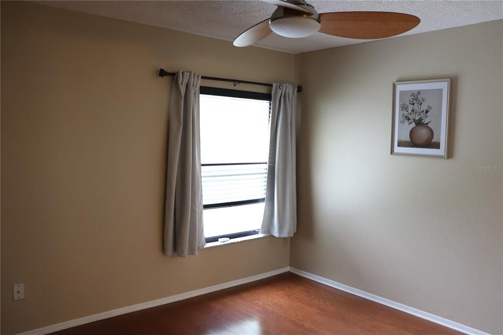 Active With Contract: $259,900 (2 beds, 2 baths, 1156 Square Feet)