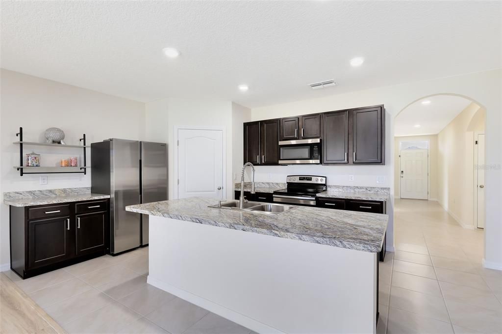 Active With Contract: $299,990 (4 beds, 2 baths, 1867 Square Feet)