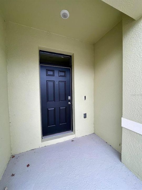 For Rent: $2,000 (3 beds, 2 baths, 1676 Square Feet)