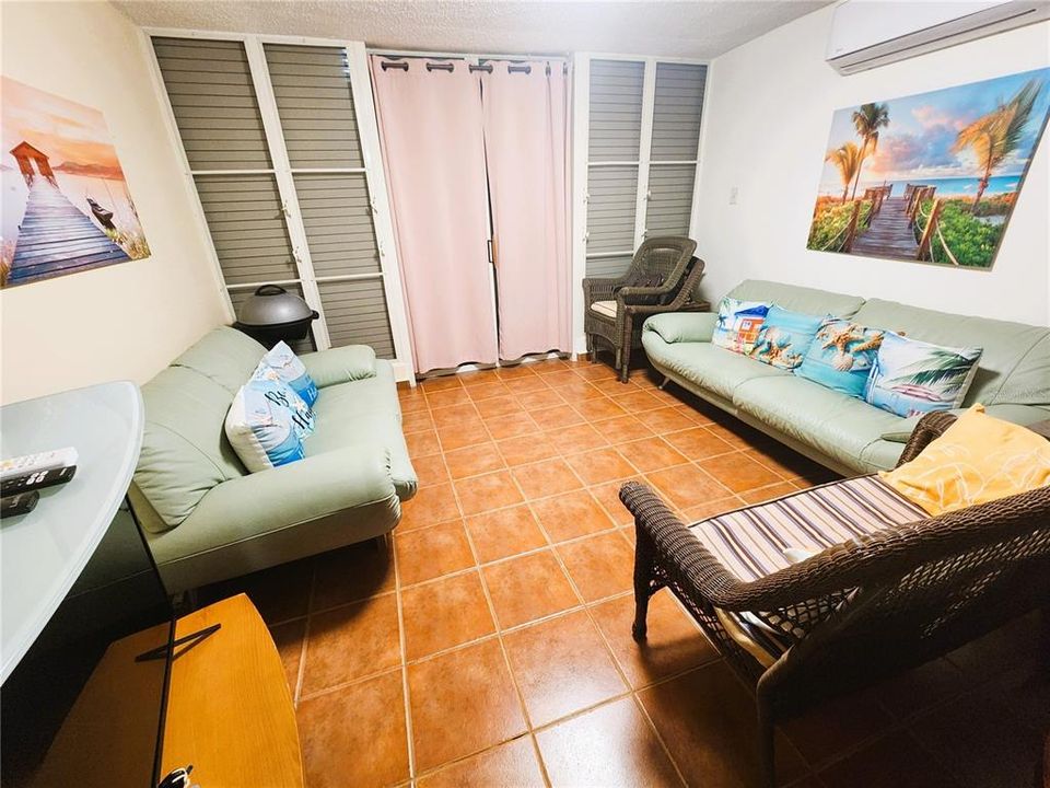 En Venta: $249,000 (1 camas, 1 baños, 617 Pies cuadrados)