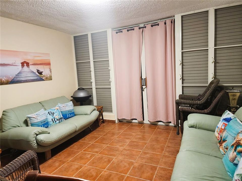 En Venta: $249,000 (1 camas, 1 baños, 617 Pies cuadrados)