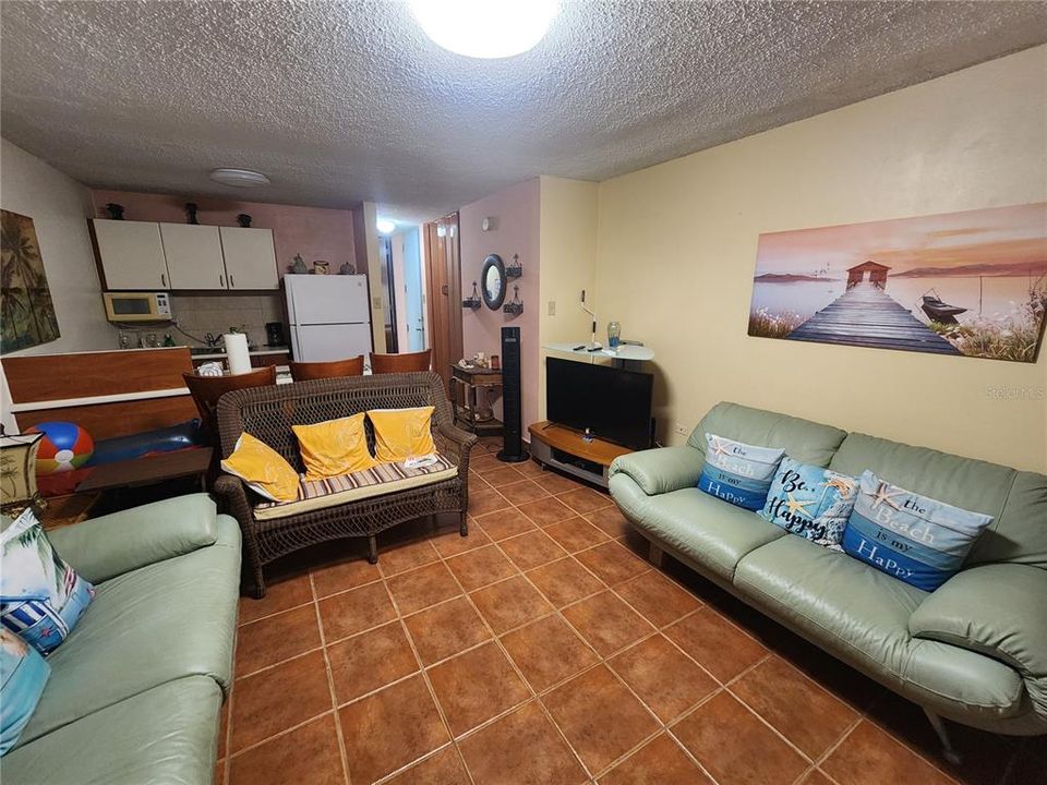 En Venta: $249,000 (1 camas, 1 baños, 617 Pies cuadrados)