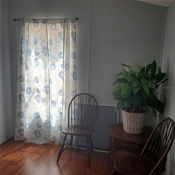 待售: $187,000 (2 贝兹, 1 浴室, 504 平方英尺)