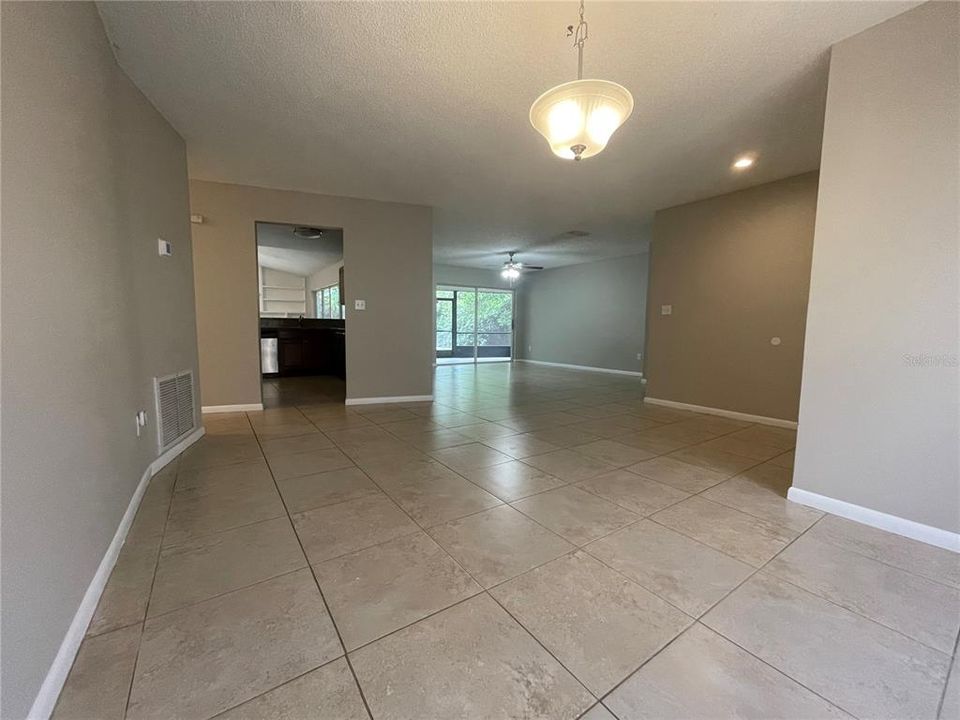 For Sale: $399,900 (4 beds, 2 baths, 2226 Square Feet)