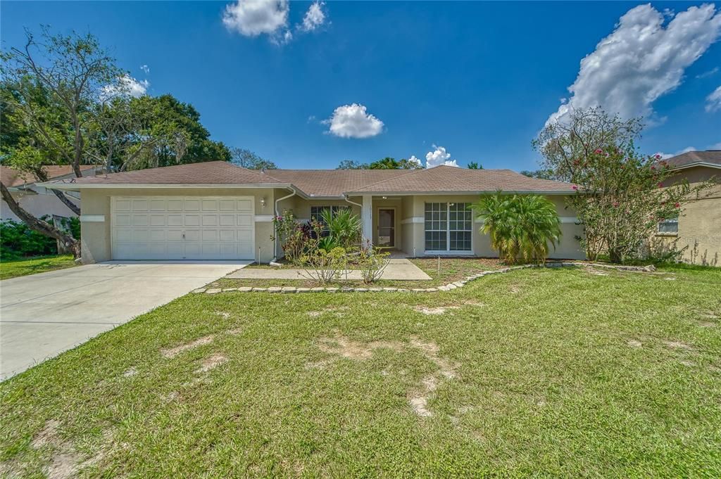 For Sale: $399,900 (4 beds, 2 baths, 2226 Square Feet)