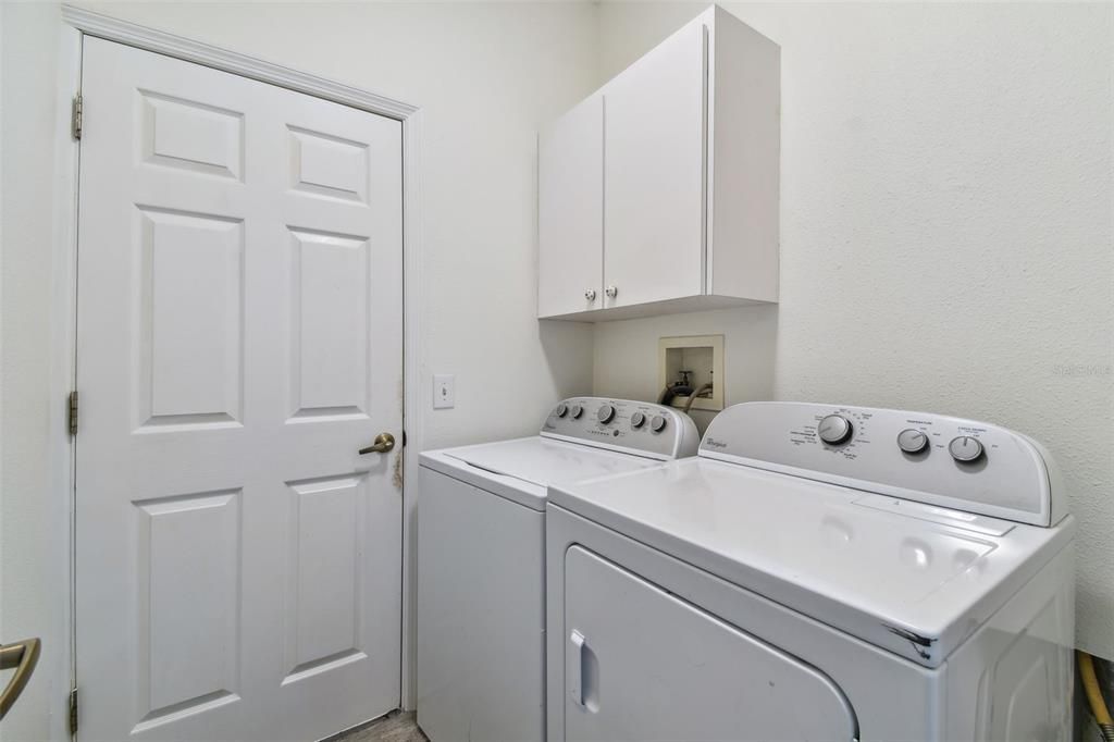 For Sale: $375,000 (3 beds, 2 baths, 1627 Square Feet)