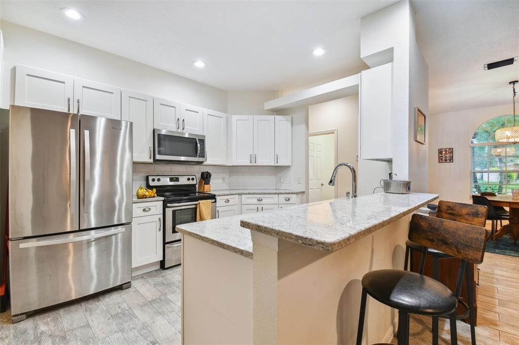 For Sale: $375,000 (3 beds, 2 baths, 1627 Square Feet)