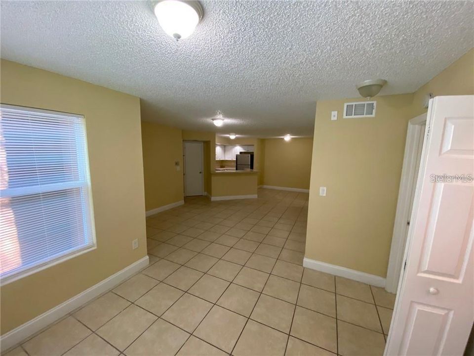 For Rent: $1,800 (2 beds, 2 baths, 1054 Square Feet)