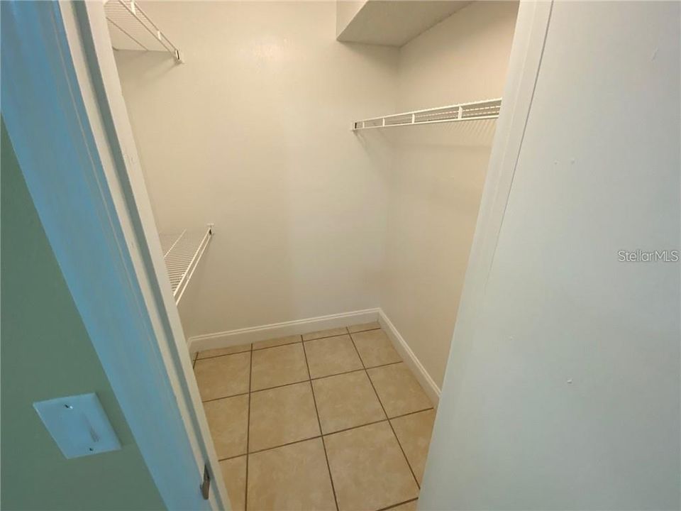 For Rent: $1,800 (2 beds, 2 baths, 1054 Square Feet)