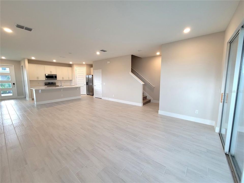 For Rent: $3,000 (3 beds, 2 baths, 1680 Square Feet)