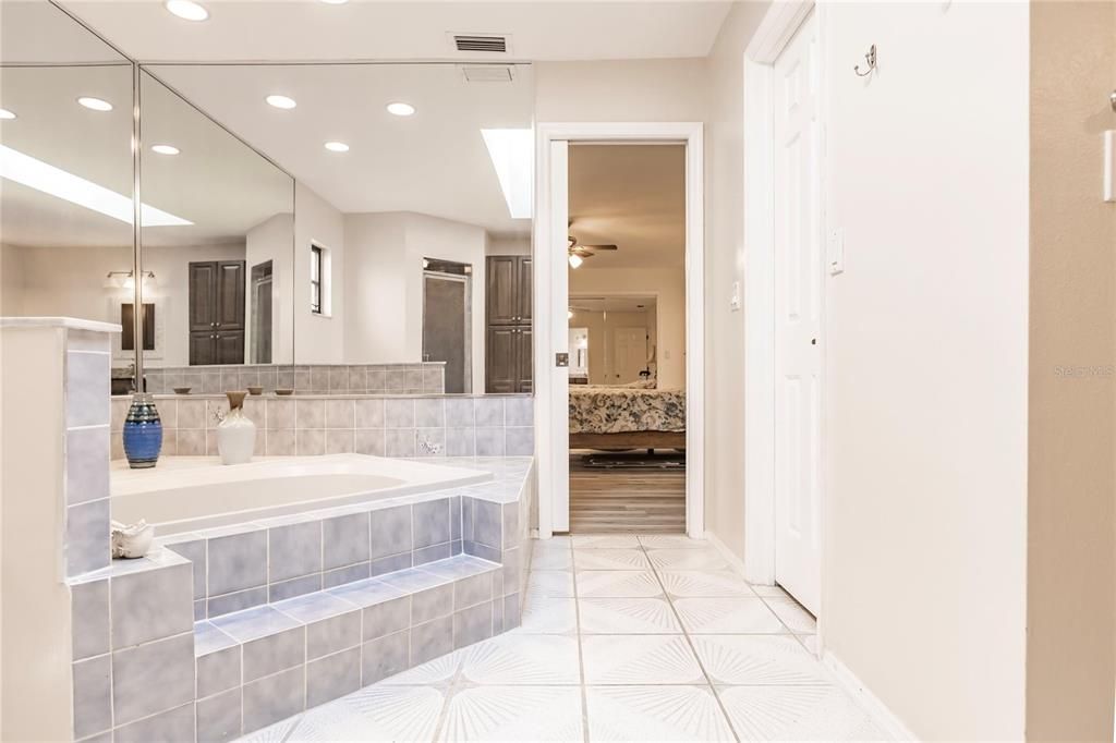 MASTER BATH