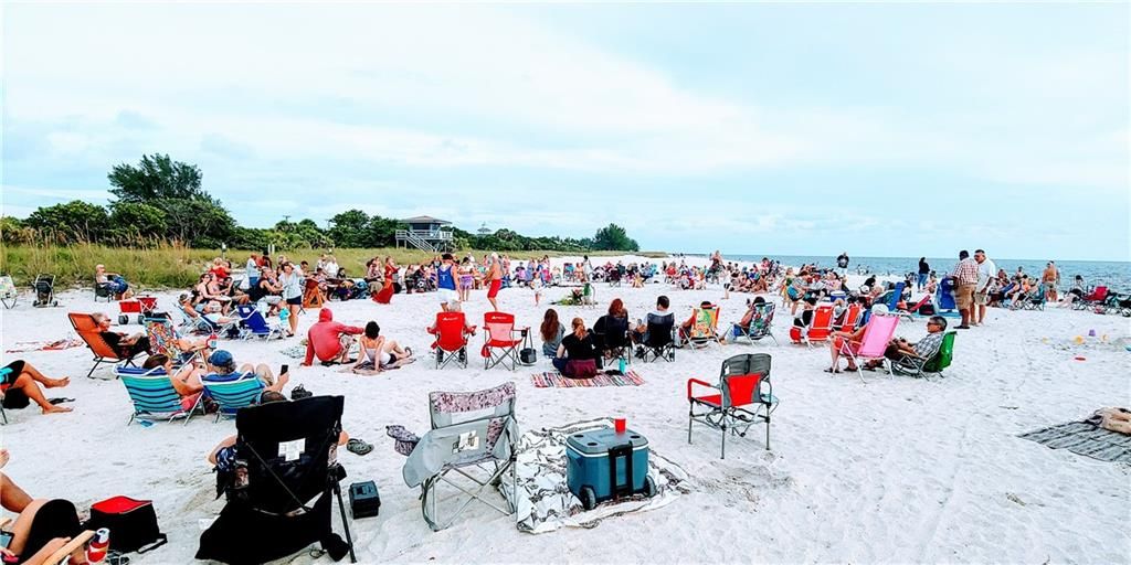 NOTICE NO LARGE CONDOS ON BEACH- STEP BACK IN TIME HERE