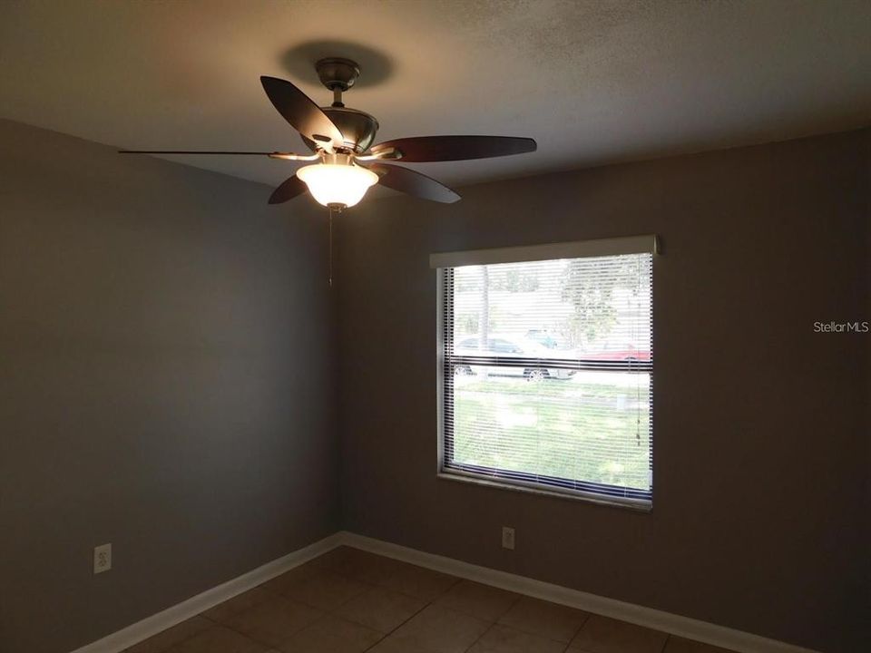 For Rent: $2,100 (3 beds, 2 baths, 1201 Square Feet)