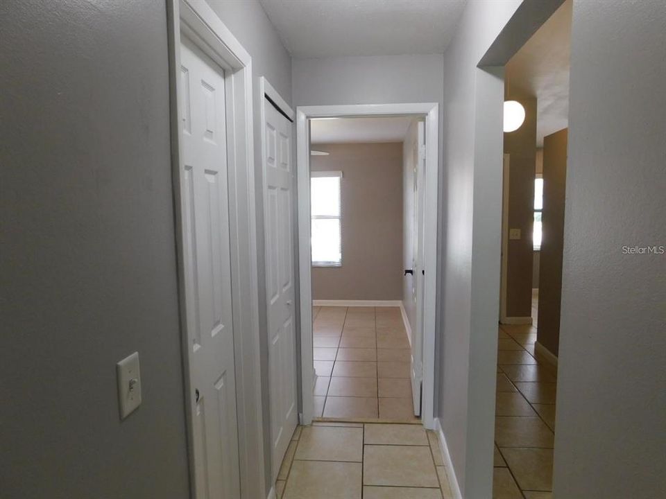 For Rent: $2,100 (3 beds, 2 baths, 1201 Square Feet)