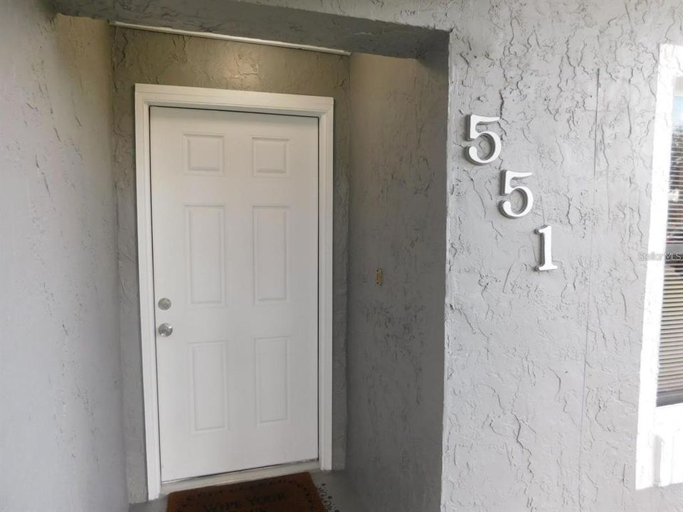 For Rent: $2,100 (3 beds, 2 baths, 1201 Square Feet)