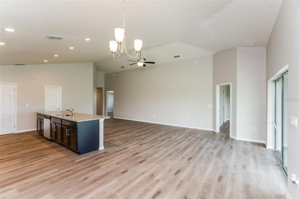 For Rent: $2,345 (3 beds, 2 baths, 2074 Square Feet)