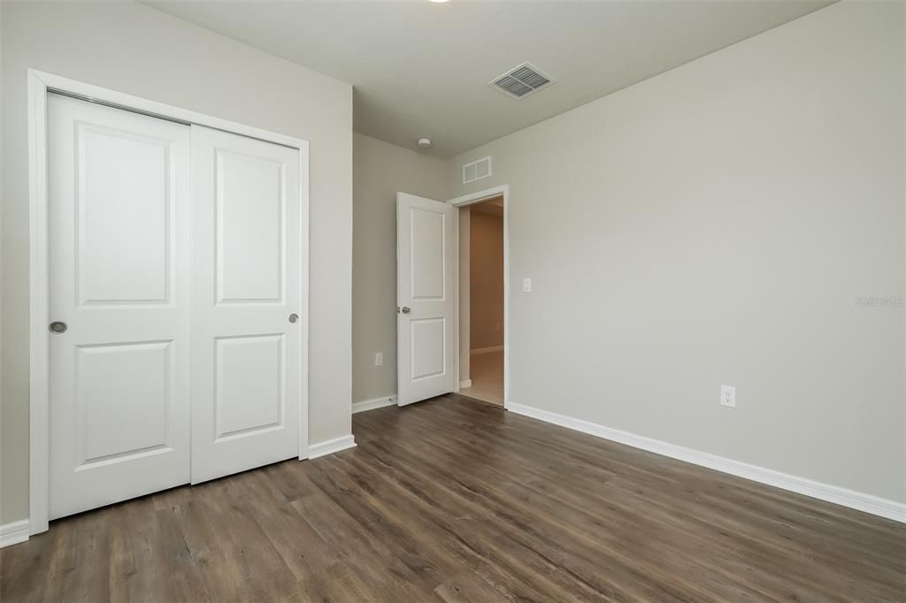 For Rent: $2,249 (3 beds, 2 baths, 1817 Square Feet)